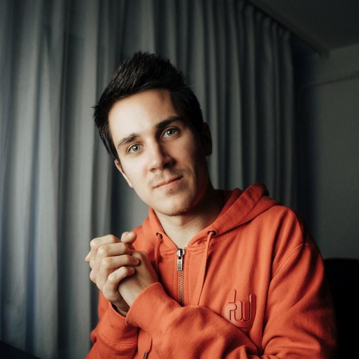 Portrait of Nova Bloom, group coordinator and fusion cooking expert